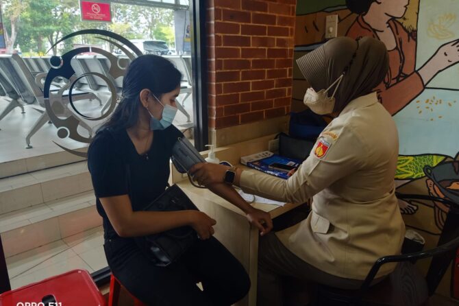 RST Bhakti Wira Tamtama Melaksanakan Vaksinasi Booster di Stasiun Tawang