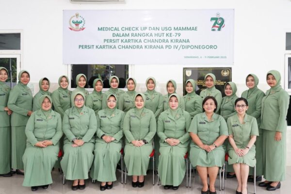 Rangkaian kegiatan ulang tahun Persit Kartika Chandra Kirana ke- 79 di RS Bhakti Wira Tamtama Semarang .